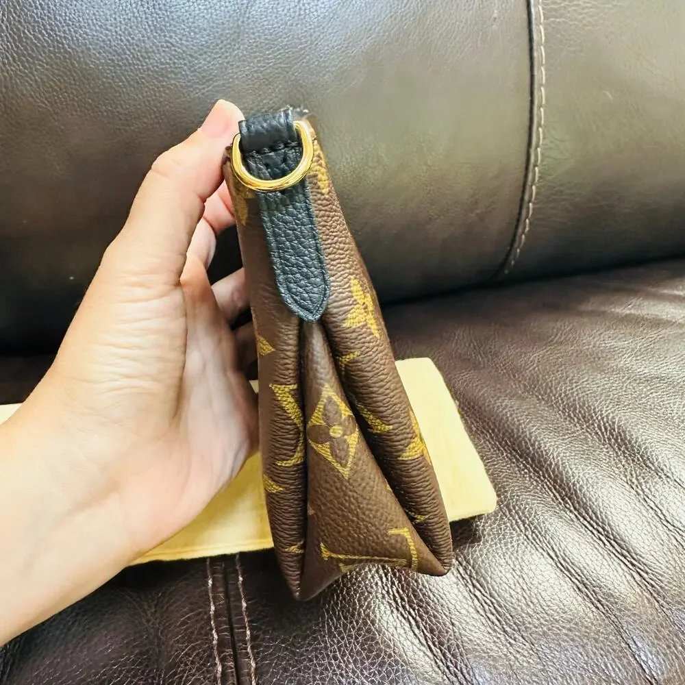 Louis Vuitton Pochette Pallas Monogram Noir